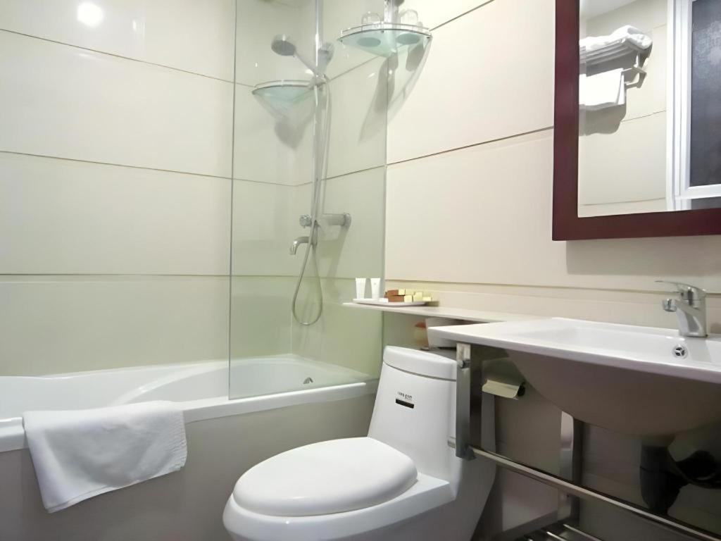 An Dong Center Hotel Chinatown Saigon Хошимін Екстер'єр фото